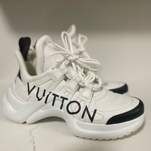 LV ARCHLIGHT SNEAKER